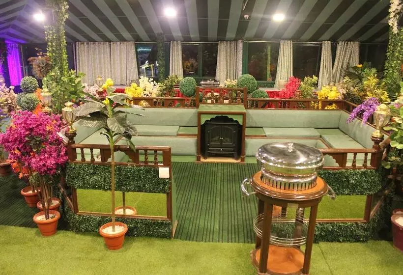 هتل Snow King Retreat