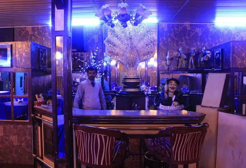 هتل Snow King Retreat