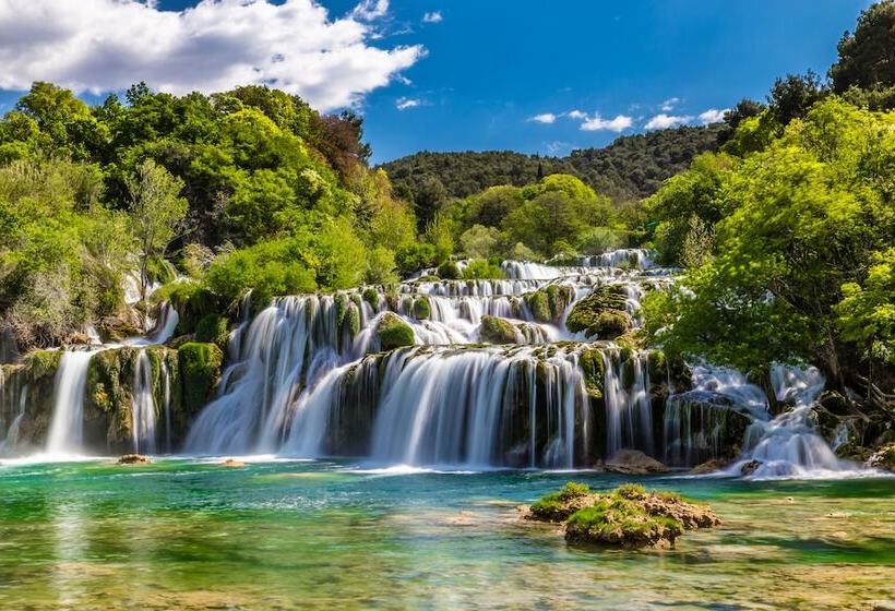 Отель Amadria Park Camping Sibenik Mobile Homes