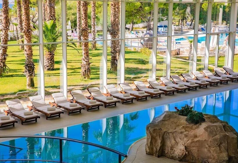 Отель Amadria Park Camping Sibenik Mobile Homes