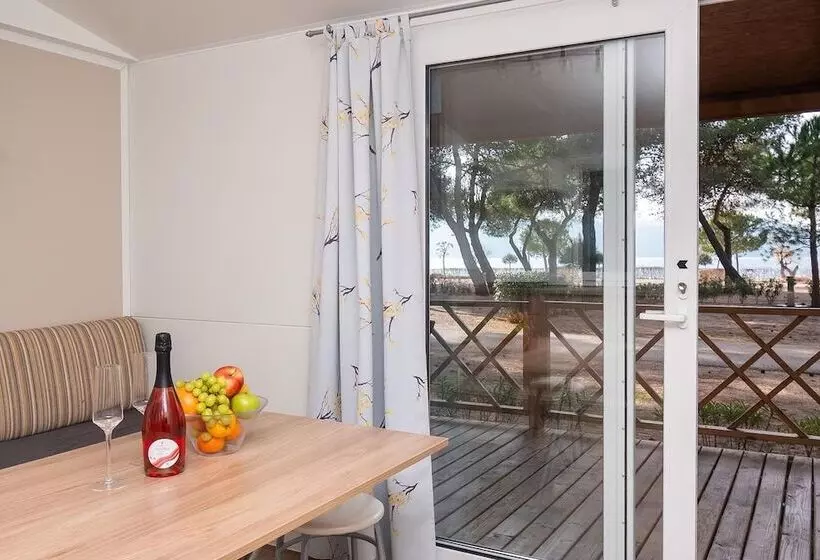 Отель Amadria Park Camping Sibenik Mobile Homes