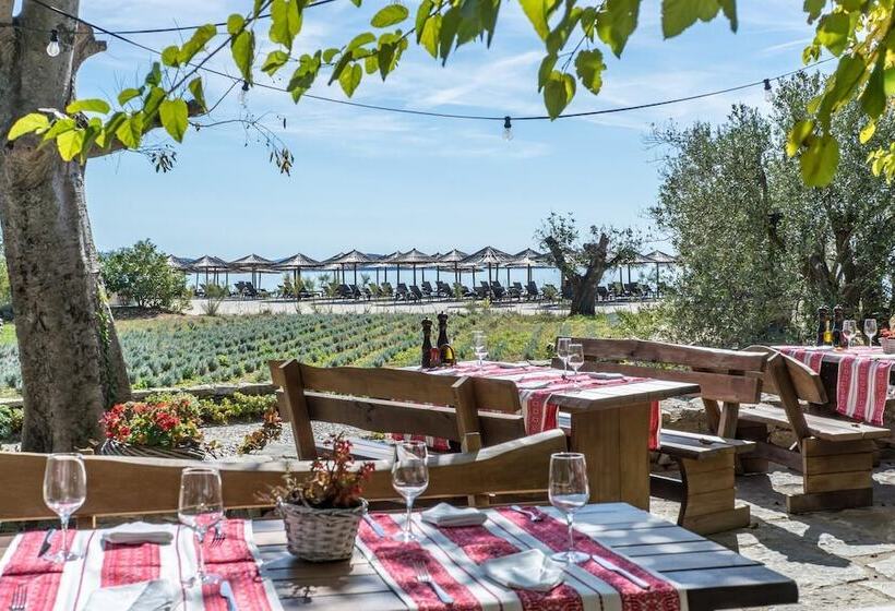 Отель Amadria Park Camping Sibenik Mobile Homes