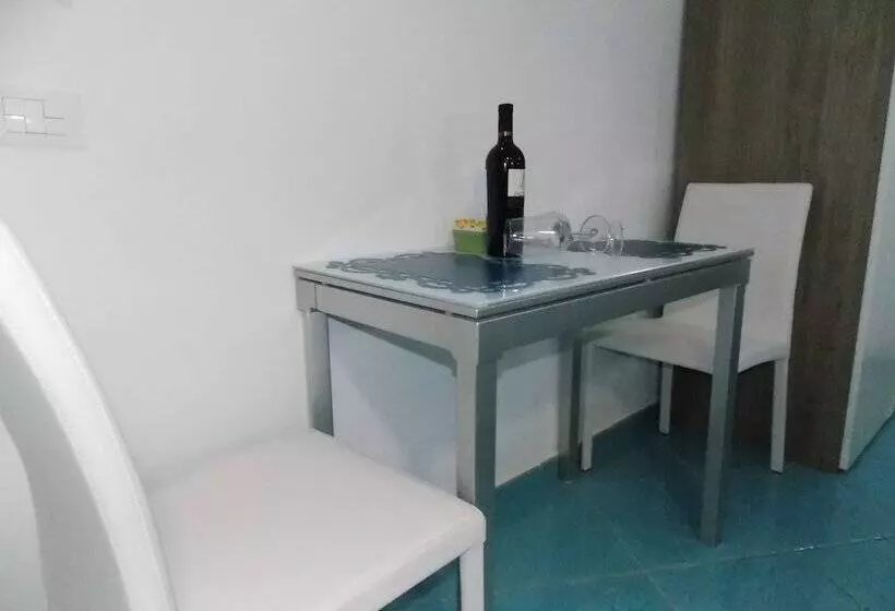 호텔 Sorrento Inn Funzionista