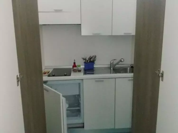 호텔 Sorrento Inn Funzionista