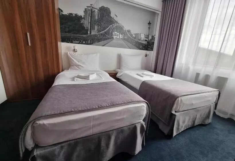 בית מלון כפרי Terminal