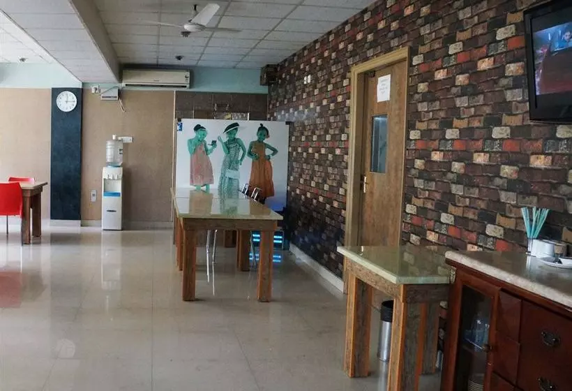 Capital O 4617 Lotels Serviced Apartment