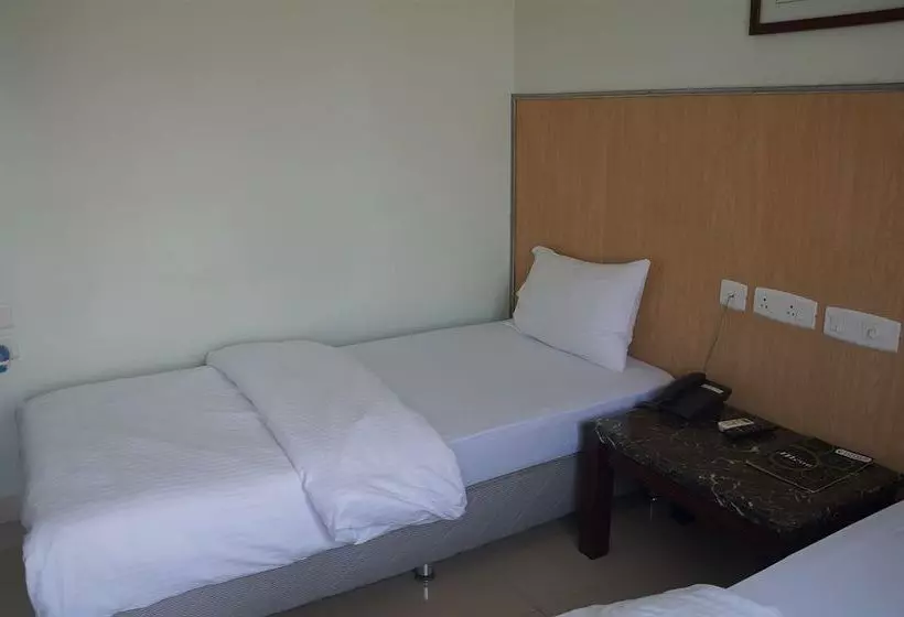 Capital O 4617 Lotels Serviced Apartment