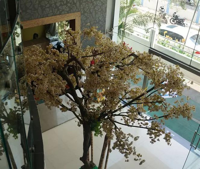 Capital O 4617 Lotels Serviced Apartment