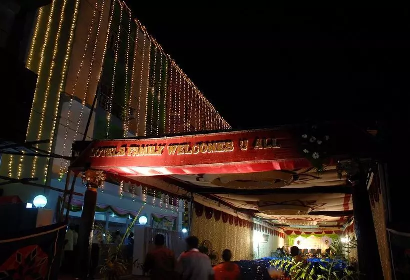 Capital O 4617 Lotels Serviced Apartment