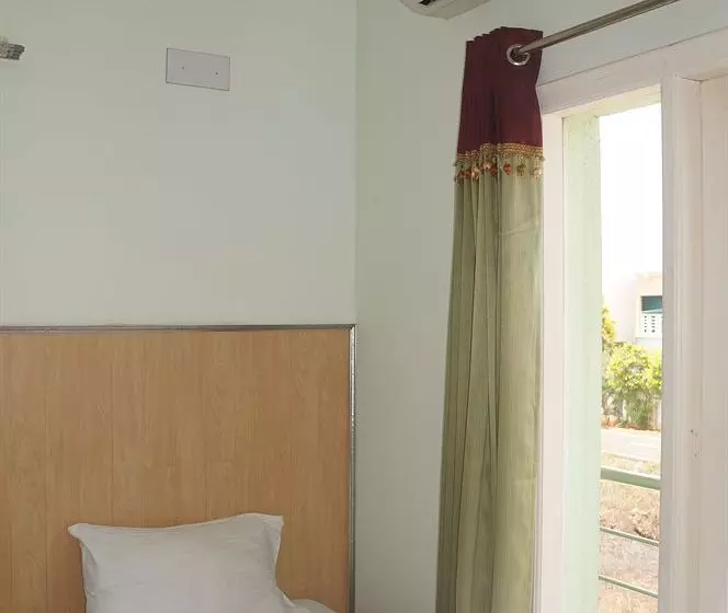 Capital O 4617 Lotels Serviced Apartment