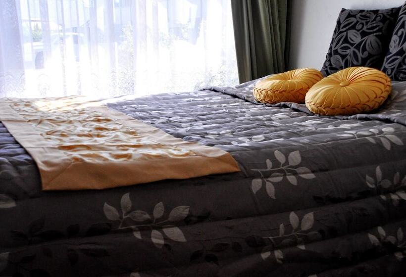 מוטל Braemar Motor Inn