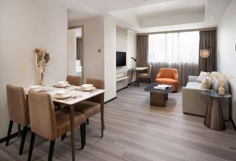 Park Avenue Clemenceau