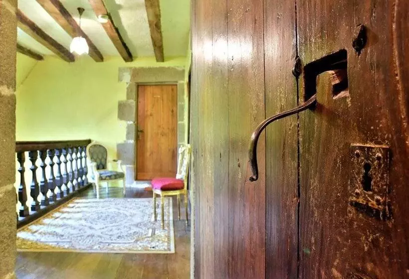 پانسیون Domaine De Launay Blot Resort, Demeure De Prestige