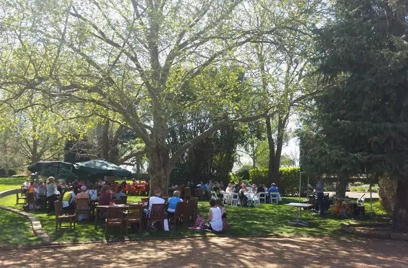 펜션 Petersons Armidale Winery And Guesthouse