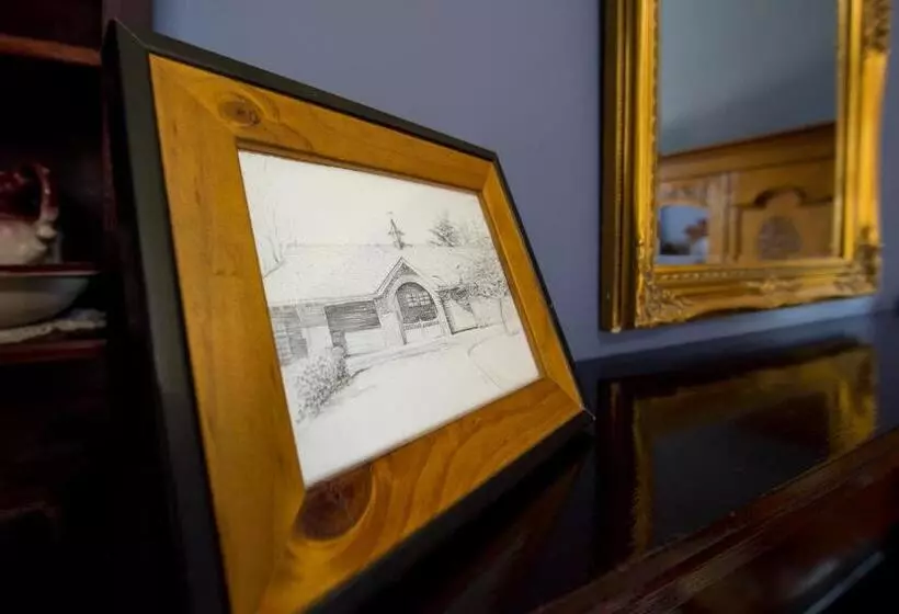 펜션 Petersons Armidale Winery And Guesthouse