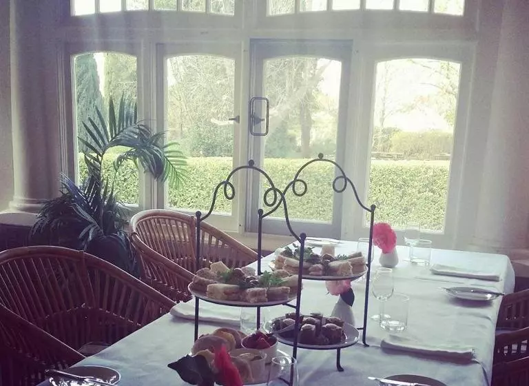 펜션 Petersons Armidale Winery And Guesthouse