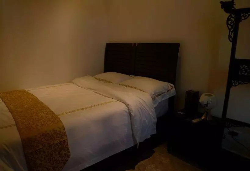 Hotelli Liuhe Courtyard