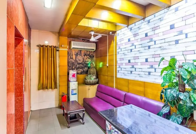 Hotel Collection O Vadapalani