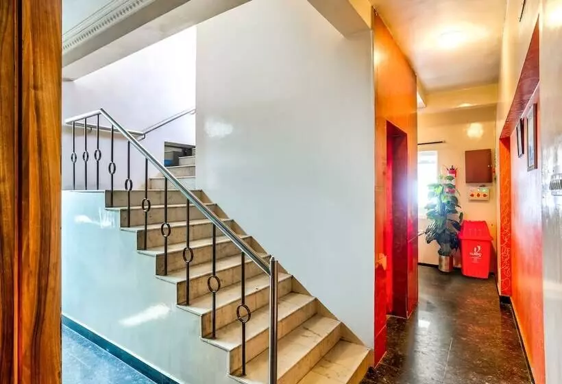 Hotel Collection O Vadapalani