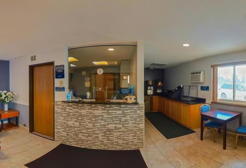 酒店 Coratel Inn & Suites By Jasper Hastings