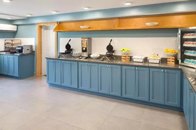 Отель Country Inn & Suites Downtown Convention Center By Radisson, Gatlinburg, Tn