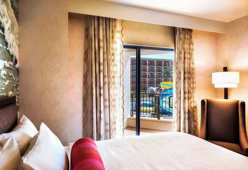 Hotel Courtyard By Marriott Anaheim Theme Park Entrance