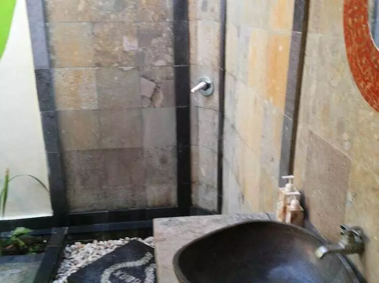 هتل Dream Beach Kubu Lembongan