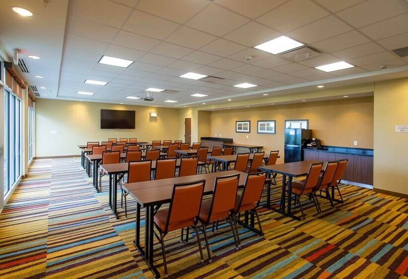 هتل Fairfield Inn & Suites By Marriott Jamestown