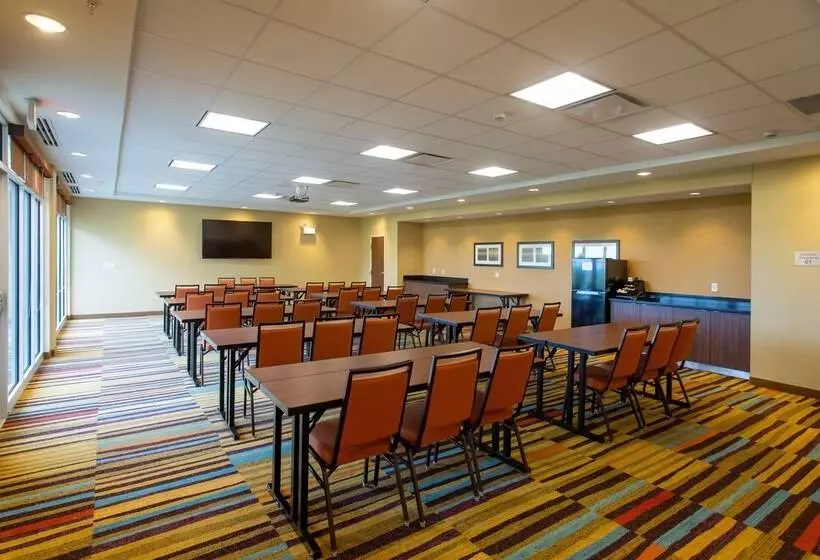 هتل Fairfield Inn & Suites By Marriott Jamestown