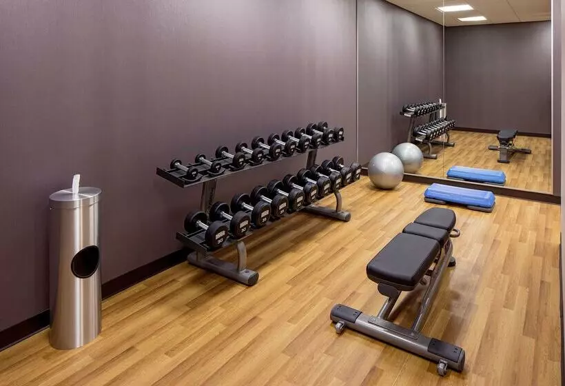 호텔 Hyatt House New Orleans Downtown