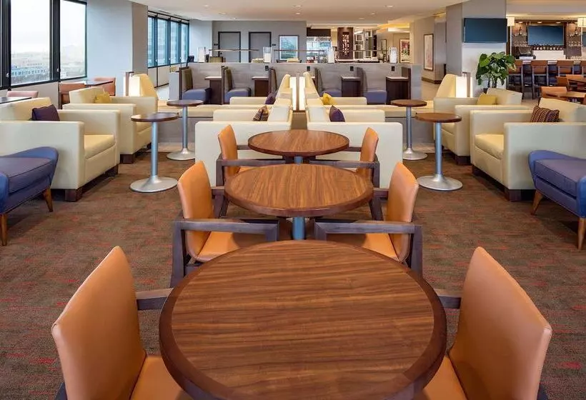 호텔 Hyatt House New Orleans Downtown