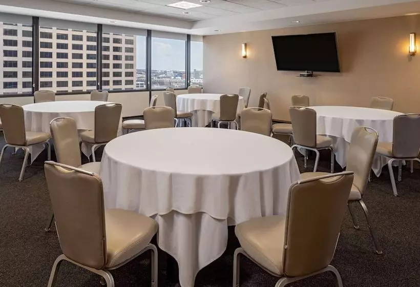 호텔 Hyatt House New Orleans Downtown