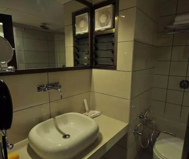 فندق Le Grande Residency Unmarried Couples Are Not Allowed