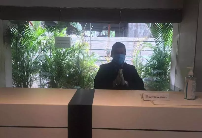 فندق Le Grande Residency Unmarried Couples Are Not Allowed