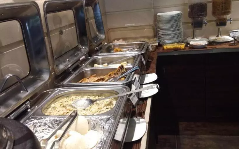 فندق Le Grande Residency Unmarried Couples Are Not Allowed