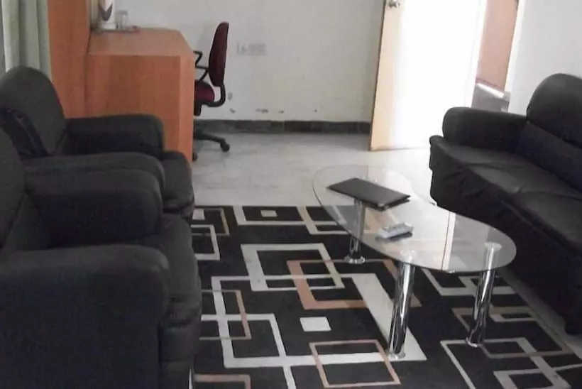 ホテル Plaza Palace