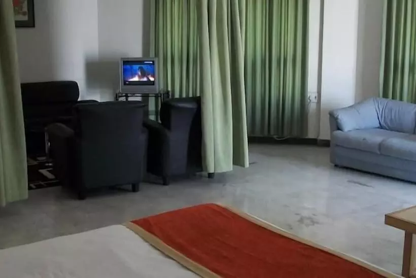 ホテル Plaza Palace