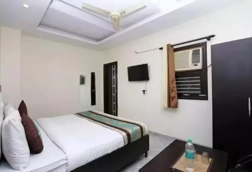 ホテル Queens Residency Gurgaon
