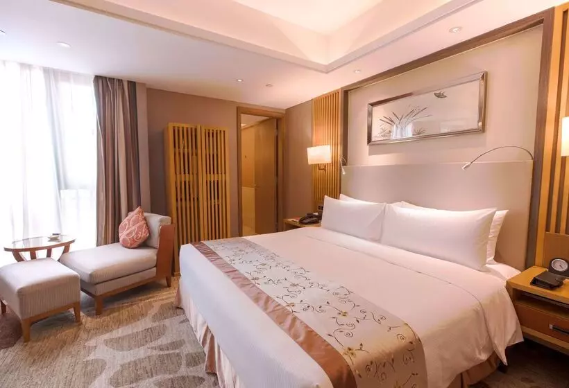 Hotel Ramada Plaza By Wyndham Fuzhou South