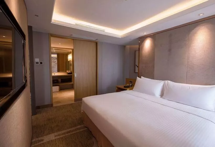 Hotel Ramada Plaza By Wyndham Fuzhou South