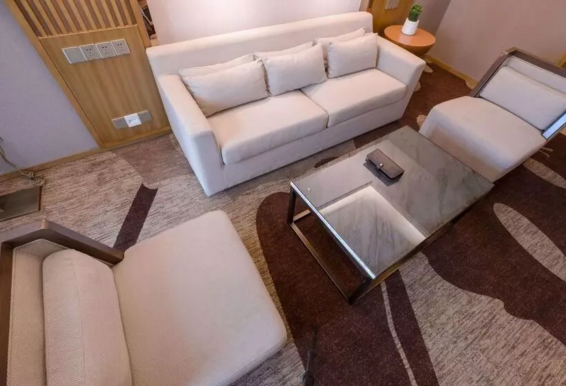 Hotel Ramada Plaza By Wyndham Fuzhou South