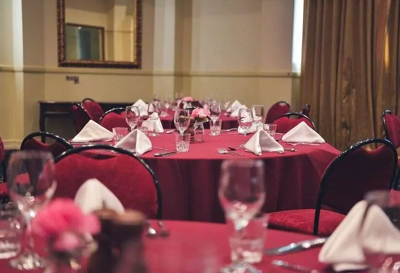 בית מלון כפרי Redearth