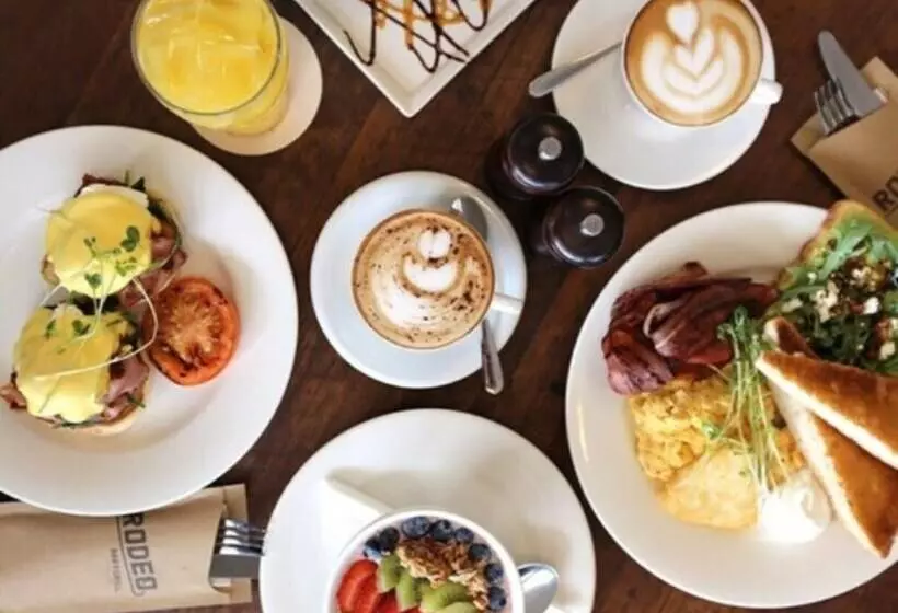 בית מלון כפרי Redearth