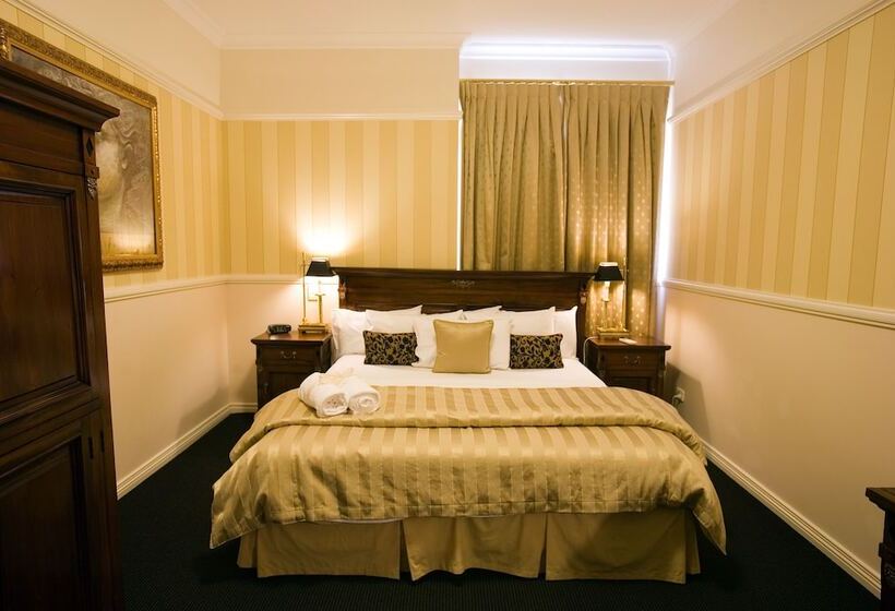 בית מלון כפרי Redearth