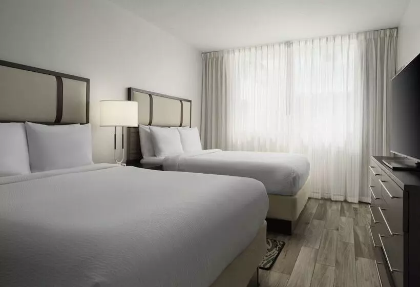 Отель Residence Inn By Marriott Miami Beach Surfside