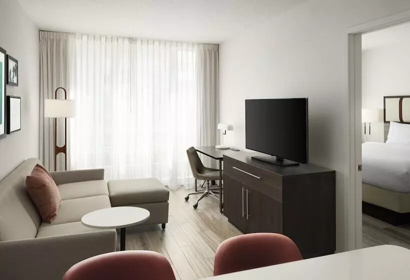 Отель Residence Inn By Marriott Miami Beach Surfside