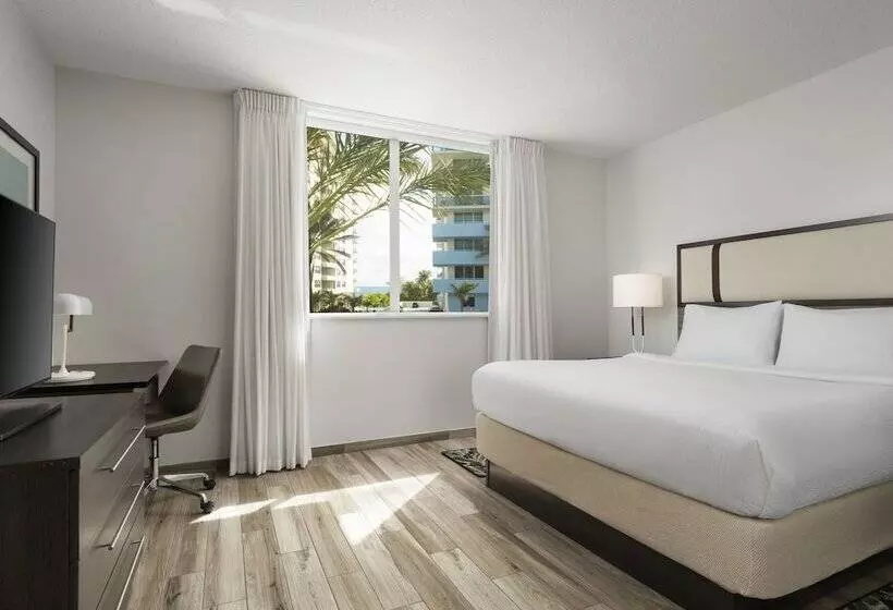 Отель Residence Inn By Marriott Miami Beach Surfside
