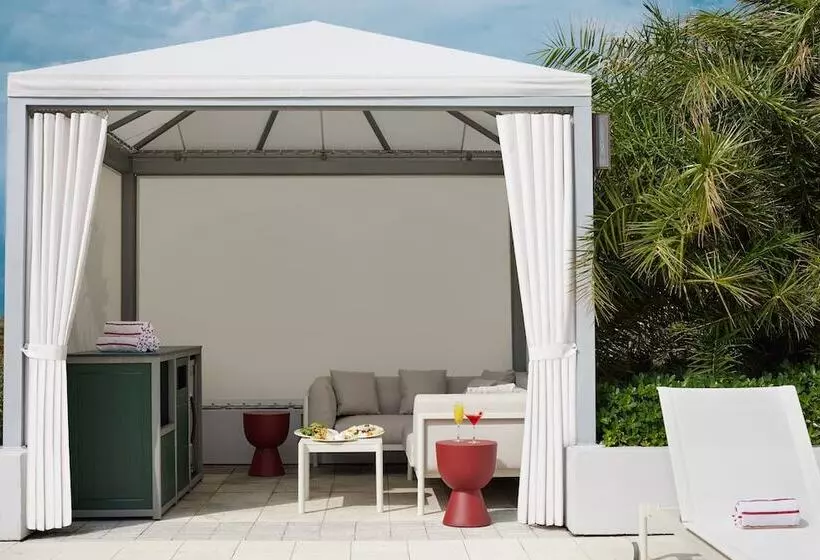 Отель Residence Inn By Marriott Miami Beach Surfside