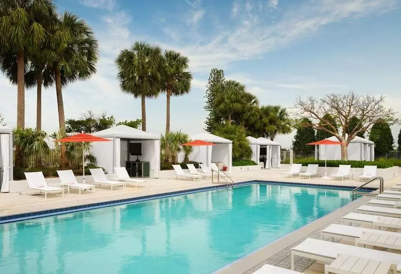 Отель Residence Inn By Marriott Miami Beach Surfside