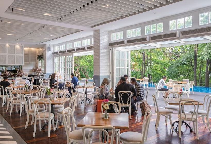 Veranda Hotel Pakubuwono